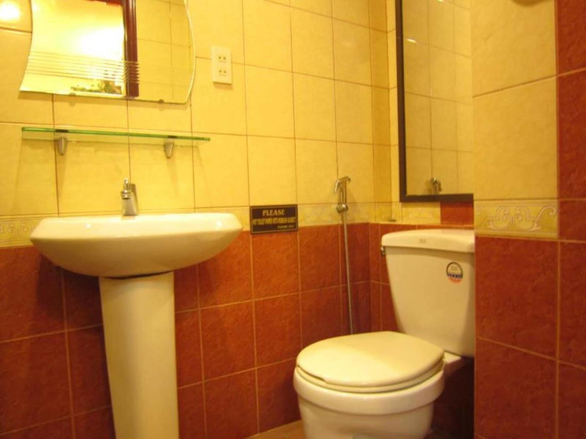 הו צ'י מין סיטי Bee Saigon Hotel מראה חיצוני תמונה