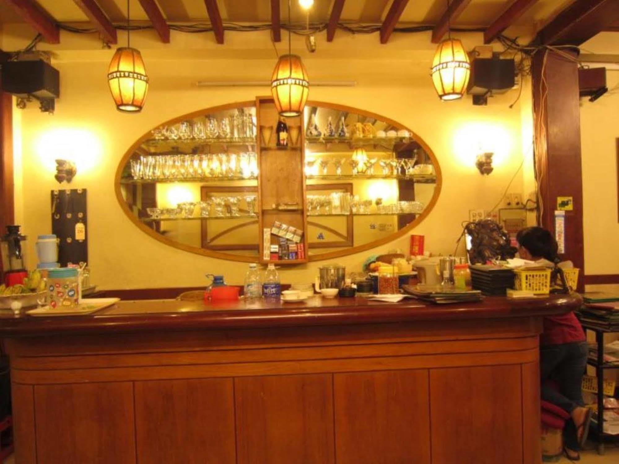 הו צ'י מין סיטי Bee Saigon Hotel מראה חיצוני תמונה